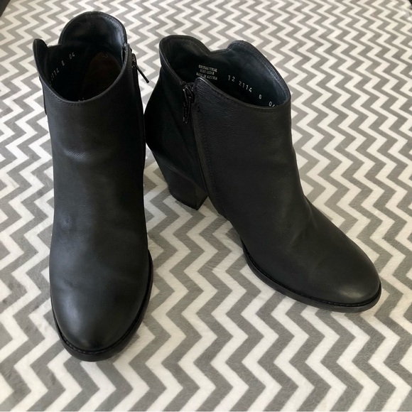 Paul Green Aubrey Black Leather Booties w/Zipper Detail, Women’s Size 8.5 US - Picture 3 of 7